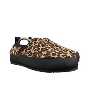 P448 Shoes Womens 38 Slipper Slip On Cozy Indoor Outside Laby Leopard Print Fur
